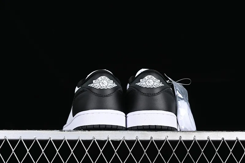 All categories Air Jordan Jordan series basketball shoes Air Jordan 1 Low Z version Air Jordan 1 Low AJ1 Joe 1 black and white panda low-top cultural casual sneakers CZ0790-110